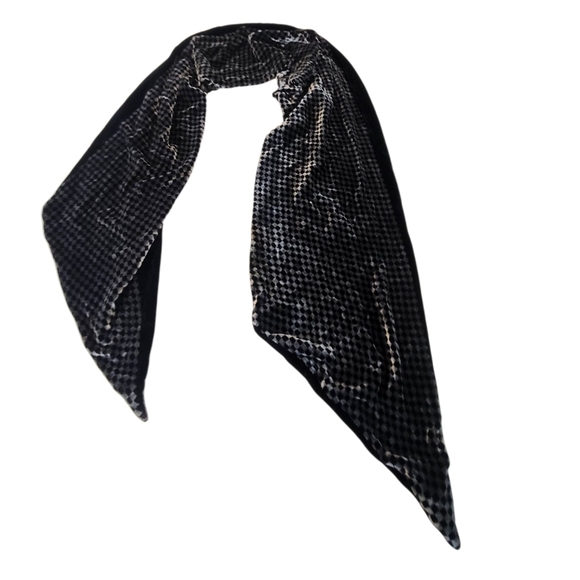 Velvet Checkered Neck Scarf Black & Gray - Picture 1 of 4